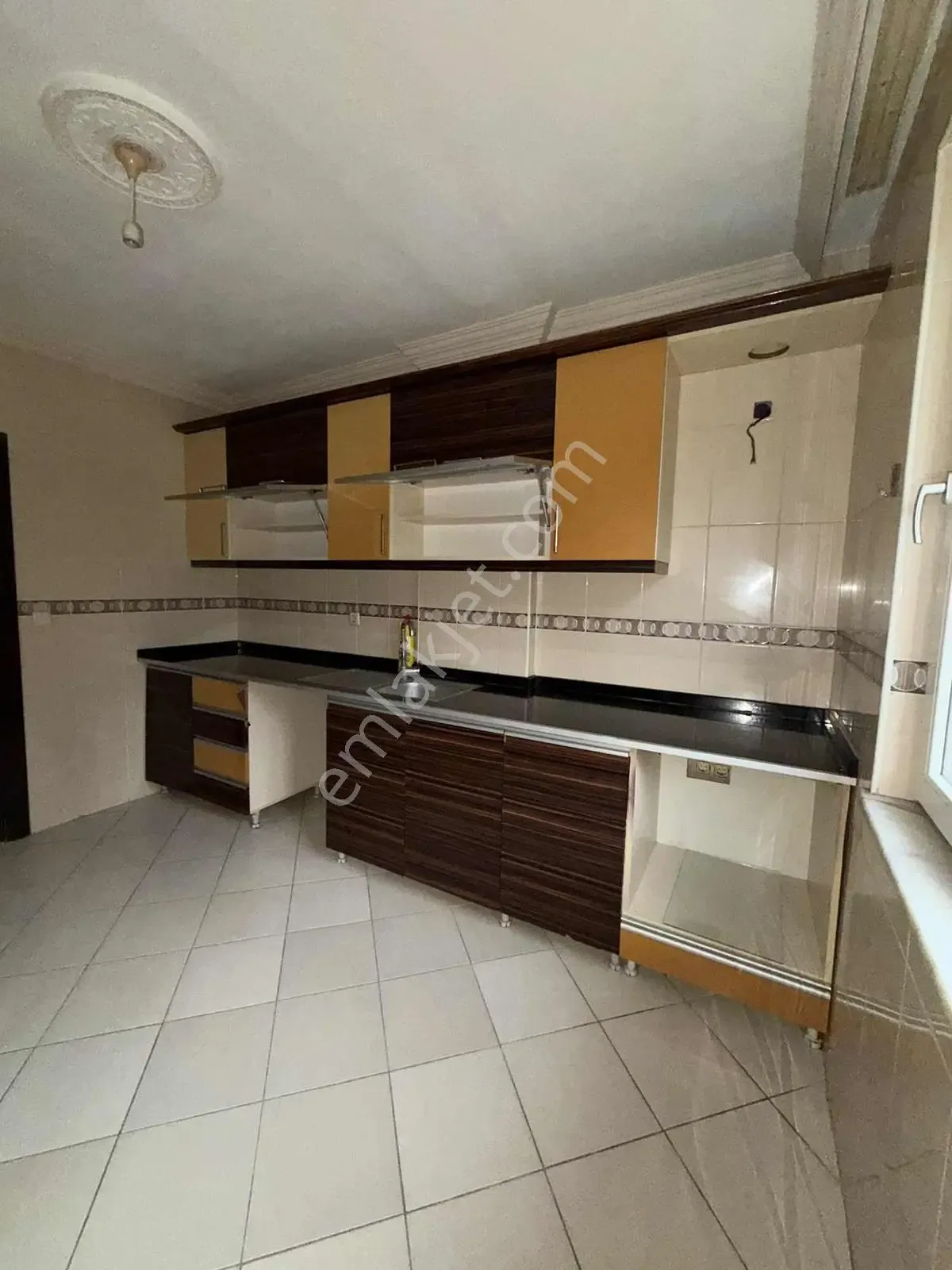 Muhteşem Lokasyon 2+1 Kiralık Daire — görsel 2