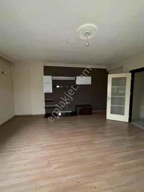 Muhteşem Lokasyon 2+1 Kiralık Daire — görsel 6