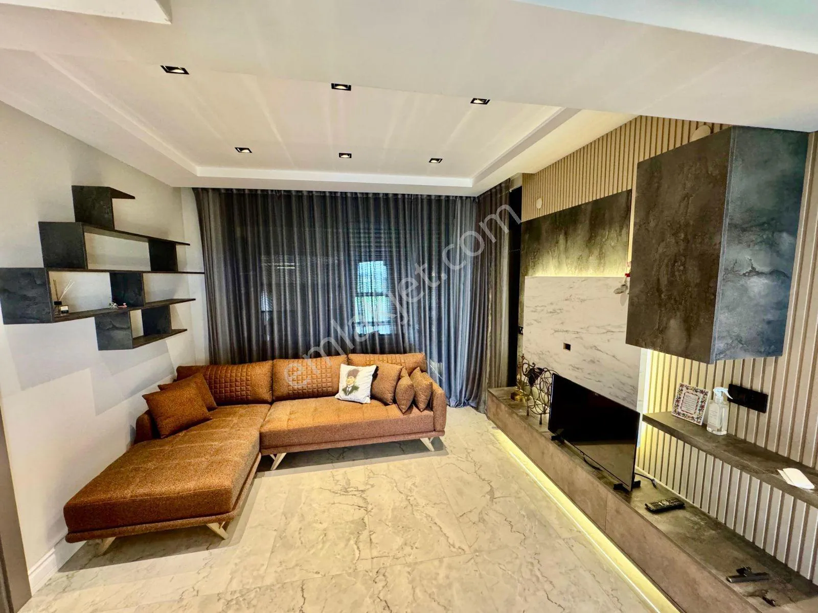 Altınkalede Havuzlu Yerden Isıtmalı 4+1 Lüks Villa Kiralık — görsel 26