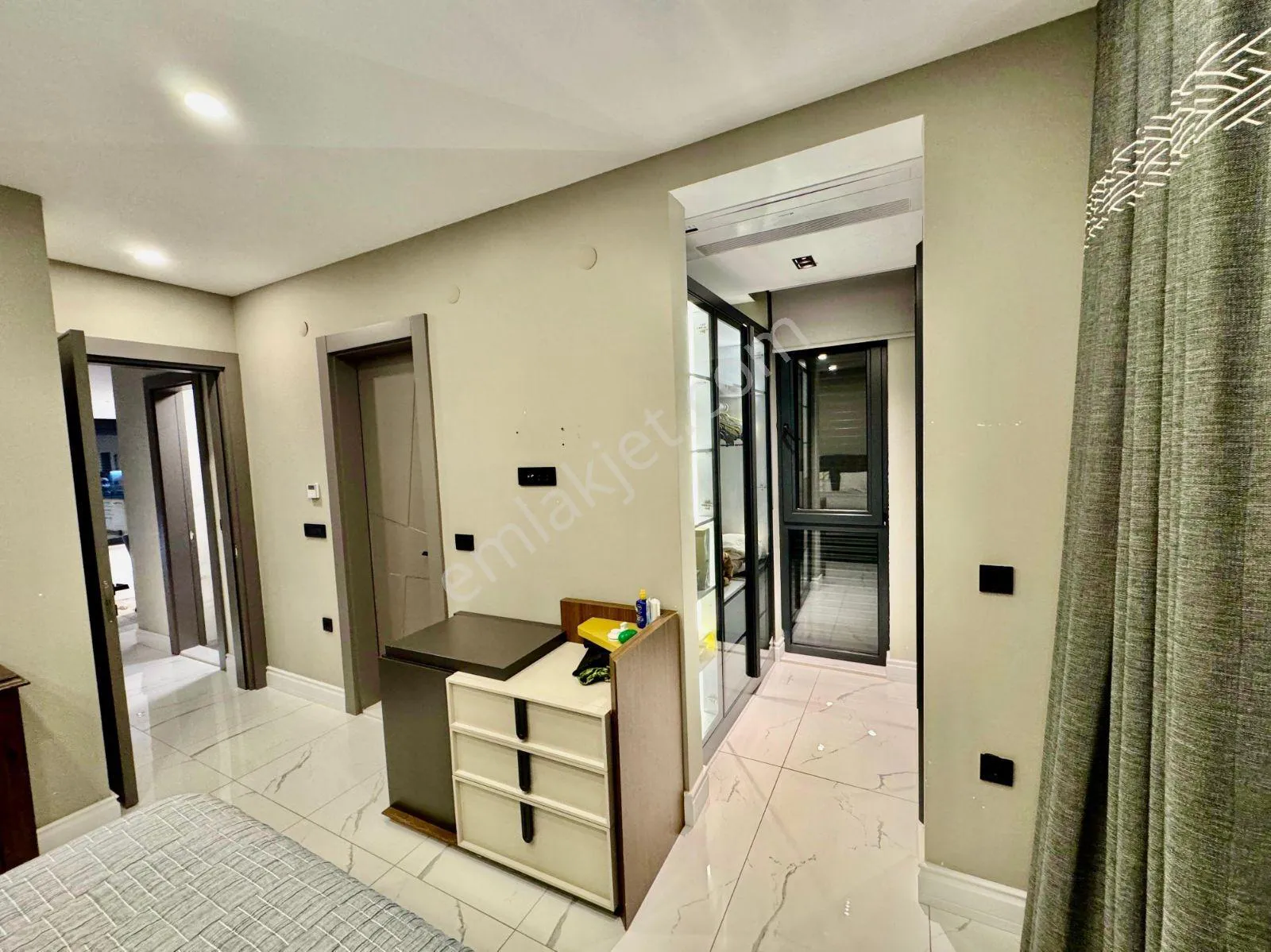 Altınkalede Havuzlu Yerden Isıtmalı 4+1 Lüks Villa Kiralık — görsel 28