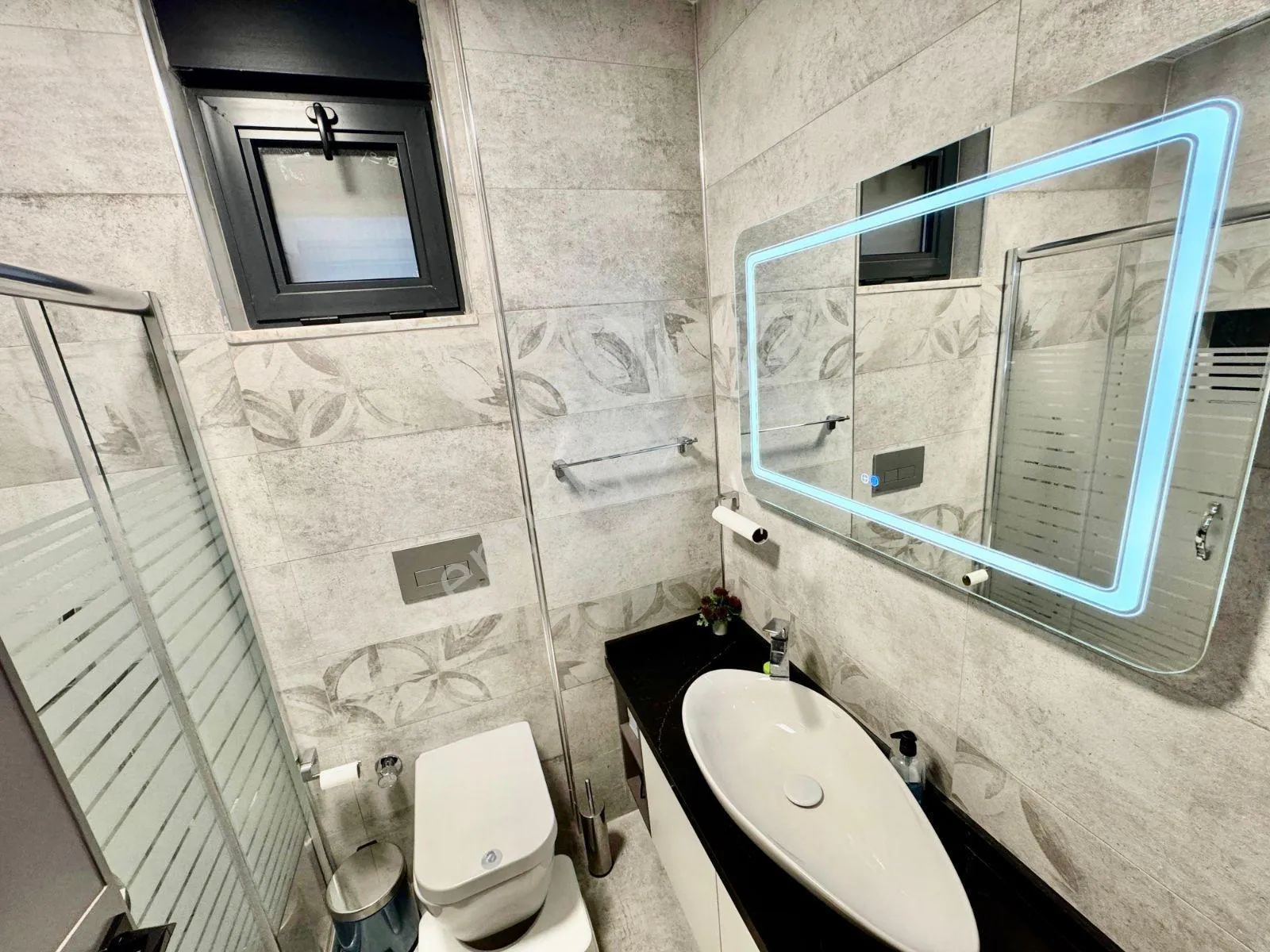 Altınkalede Havuzlu Yerden Isıtmalı 4+1 Lüks Villa Kiralık — görsel 31