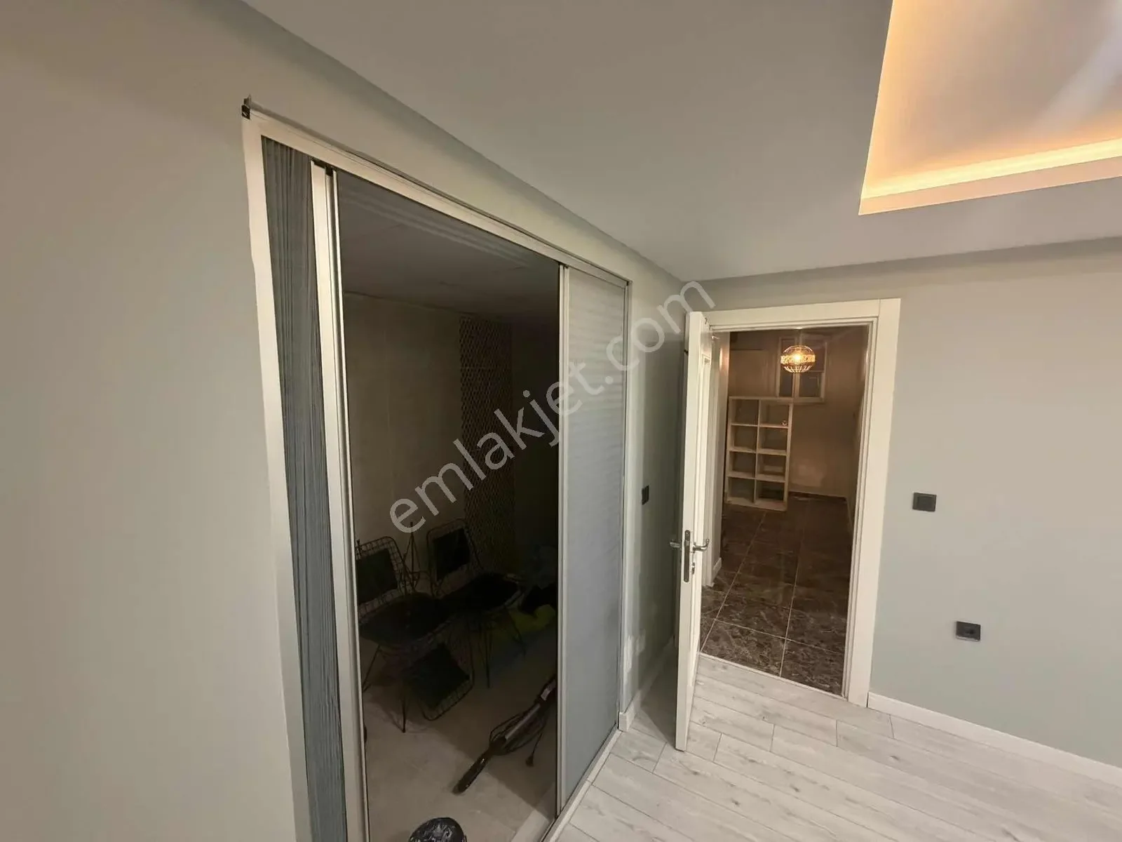 Havuzlu Kap.otoparklı Site İçerisinde Yatırımlık 2+1 Bahçe Katı — görsel 7