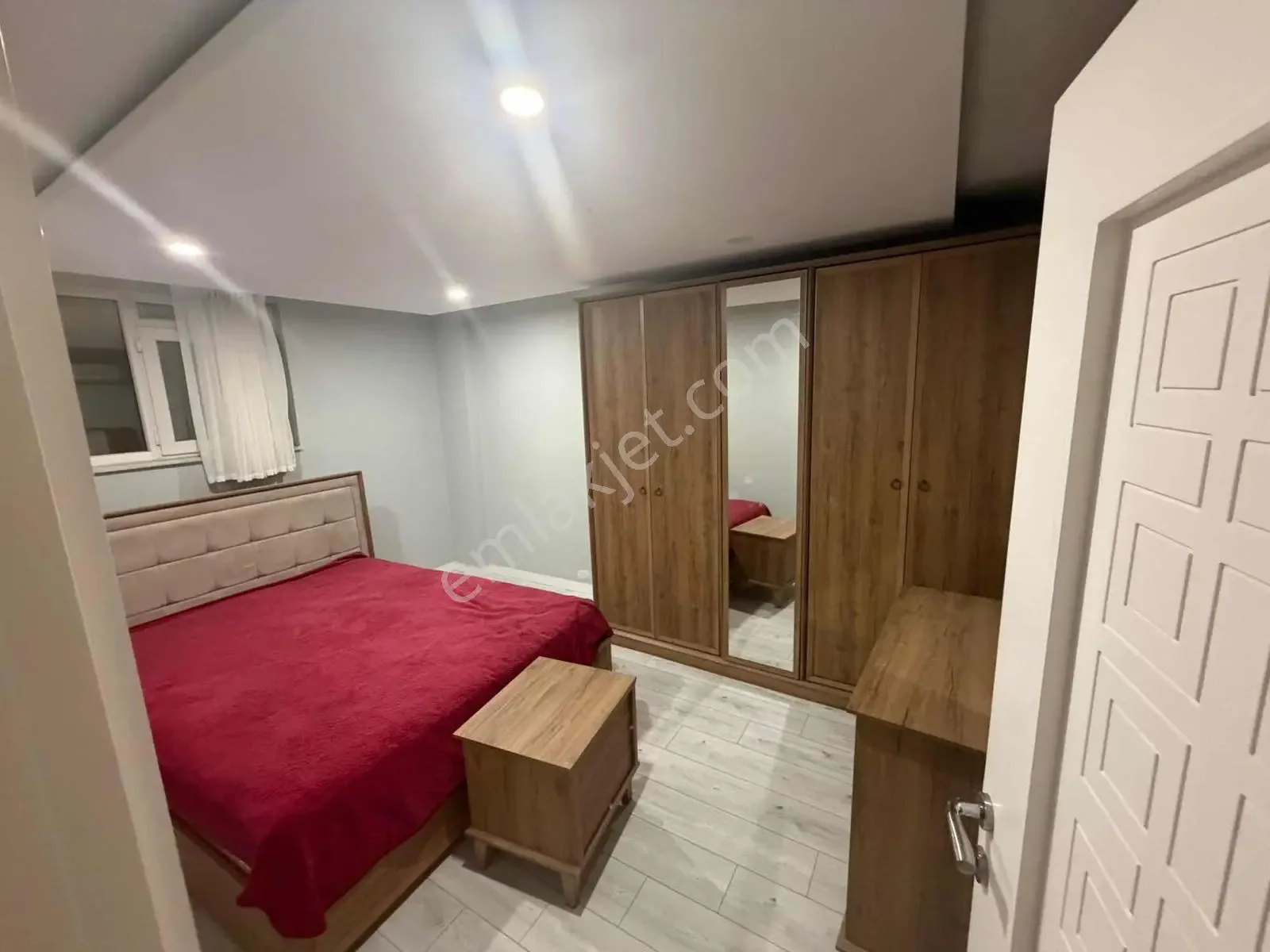Havuzlu Kap.otoparklı Site İçerisinde Yatırımlık 2+1 Bahçe Katı — görsel 8