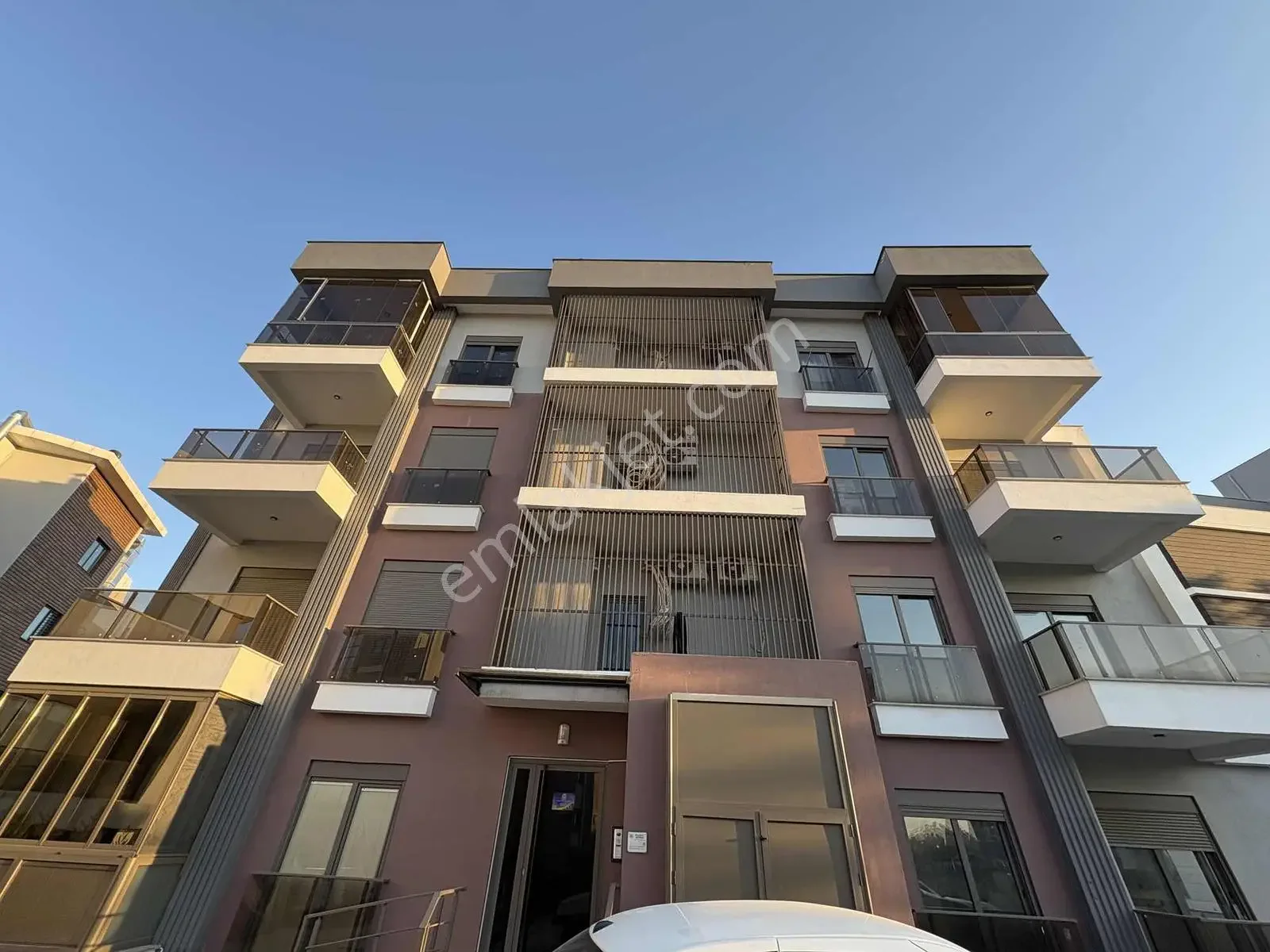 Kardeşkentler Cad Kiralık İskanlı Full Eşyalı 1+1 Daire — görsel 3