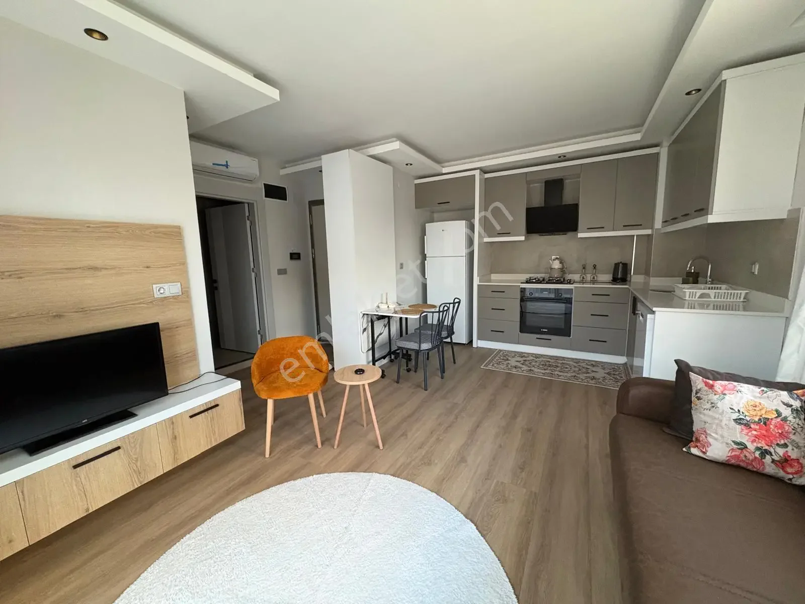 Kardeşkentler Cad Kiralık İskanlı Full Eşyalı 1+1 Daire — görsel 7