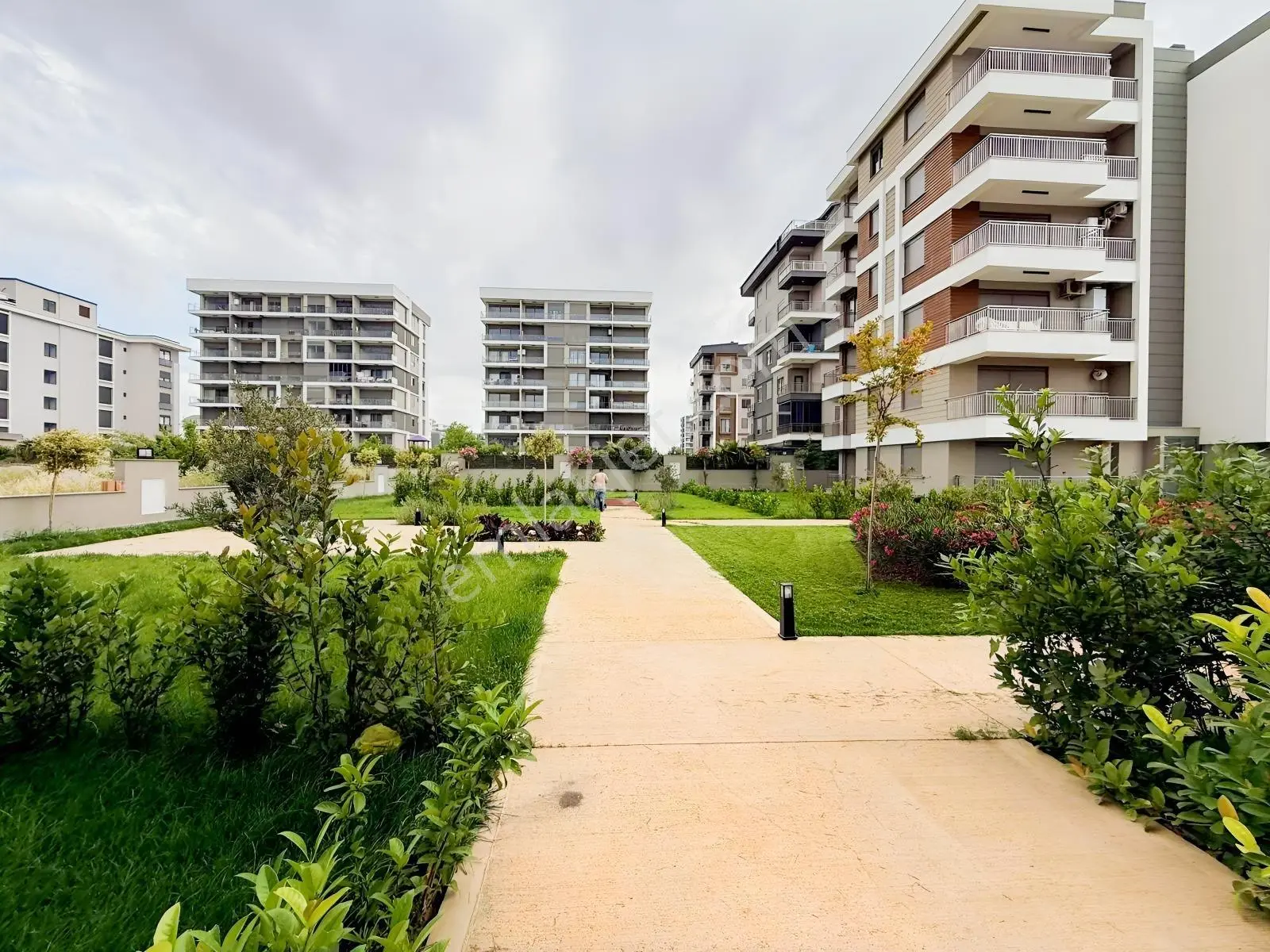 Altıntaş Da Kapalı Otopark/ebebeyn Banyolu Kiralık 2+1 — görsel 23