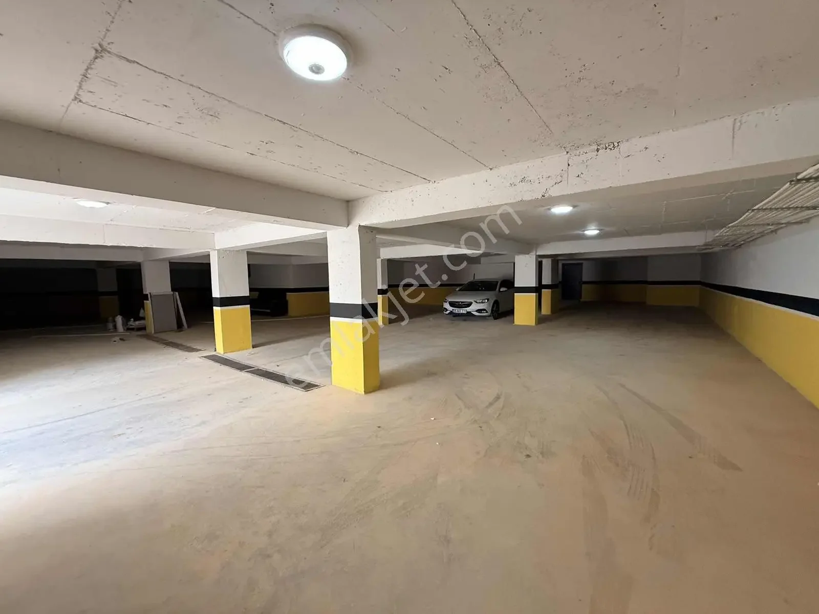 Altıntaş Da Kapalı Otopark/ebebeyn Banyolu Kiralık 2+1 — görsel 24