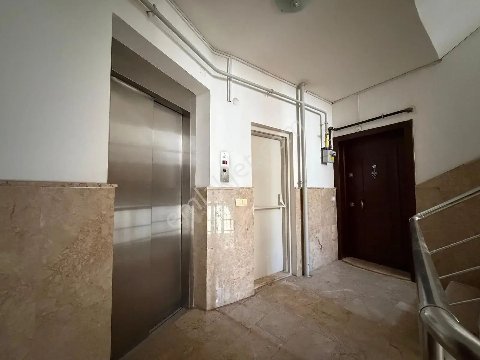 Fener'in En Prestijli Noktasında,oturuma Hazır 160 M² Geniş 3+1 — görsel 2