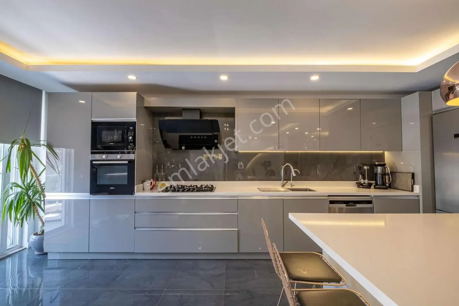 Eski Lara Yolunda Full Mimari Yapılı Arakat Emsalsiz 3+1 Daire — görsel 14