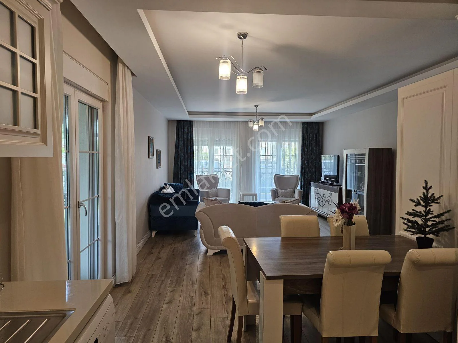 Vali Konakları 2 Sitesi'nde Eşyalı Kiralık 2+1 Daire — görsel 8
