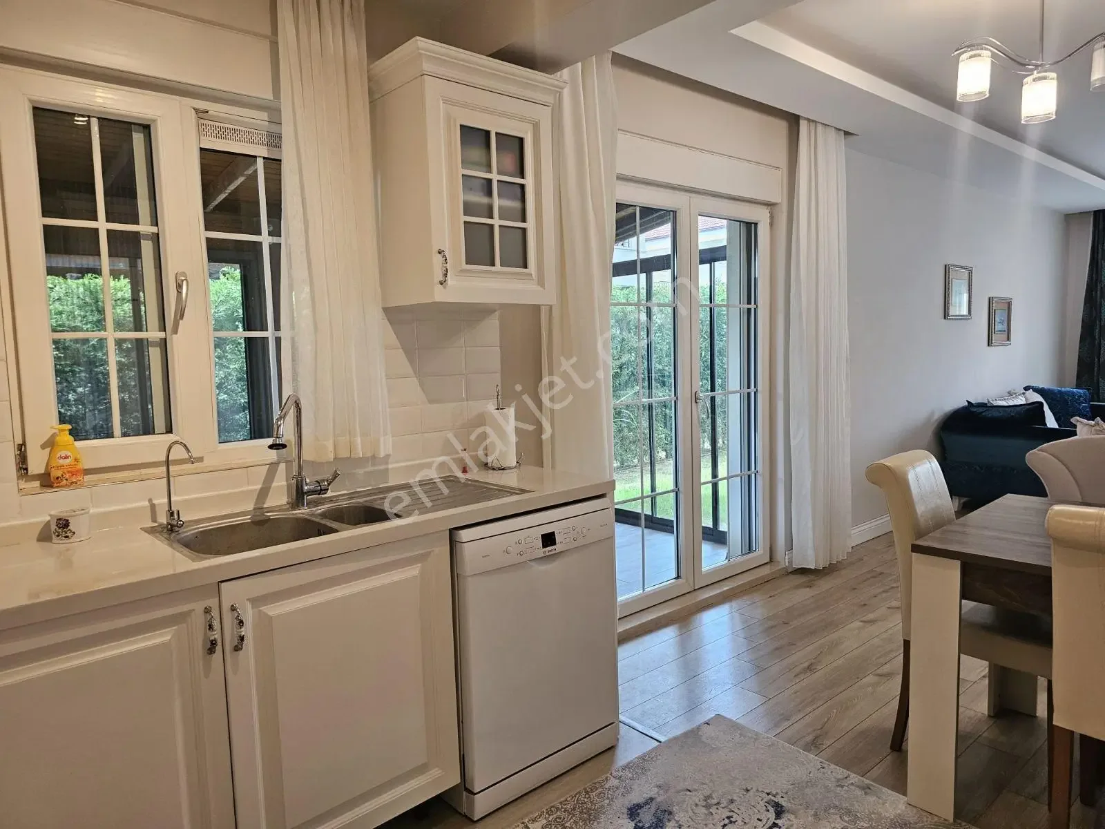 Vali Konakları 2 Sitesi'nde Eşyalı Kiralık 2+1 Daire — görsel 15