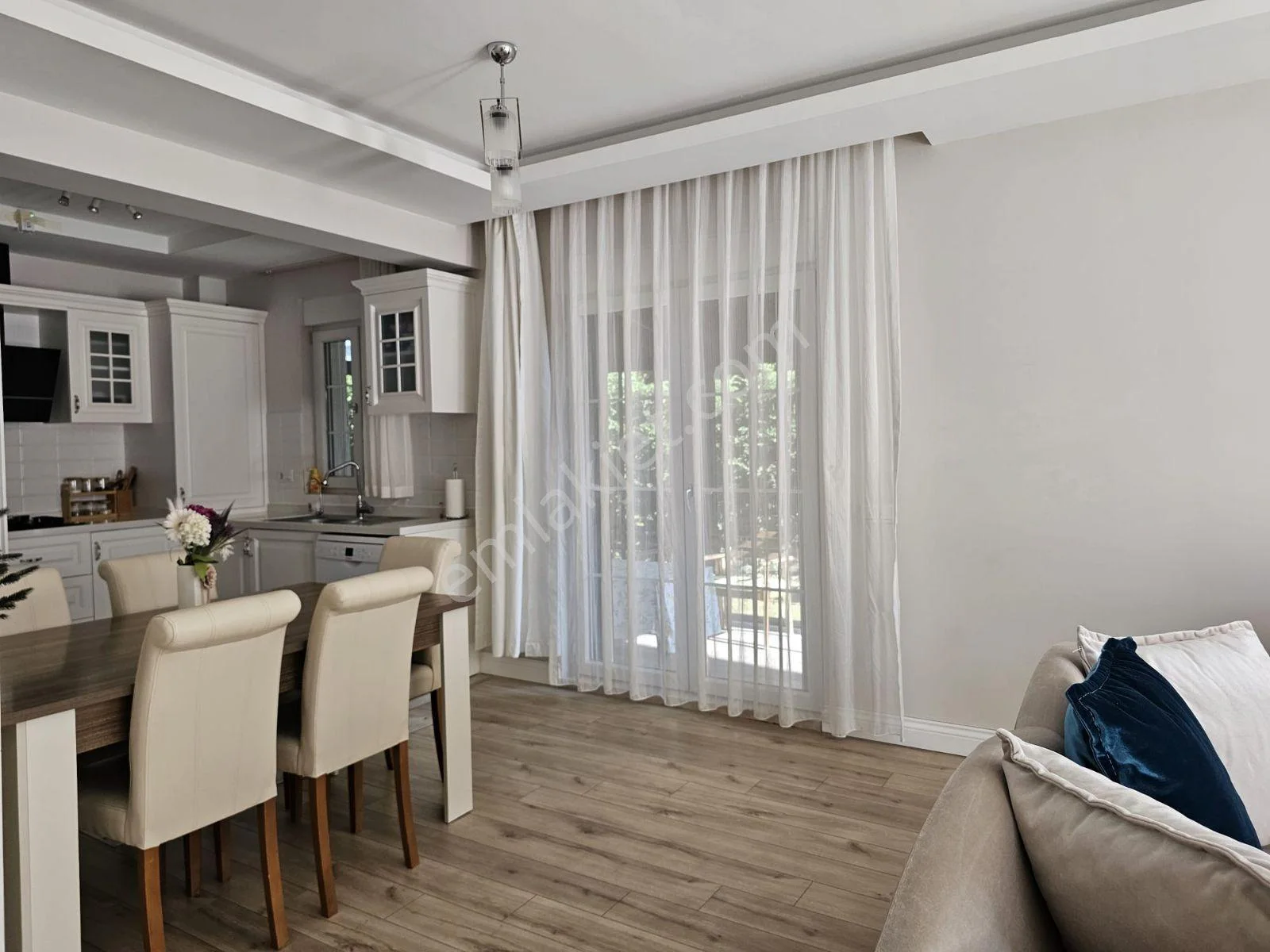 Vali Konakları 2 Sitesi'nde Eşyalı Kiralık 2+1 Daire — görsel 33