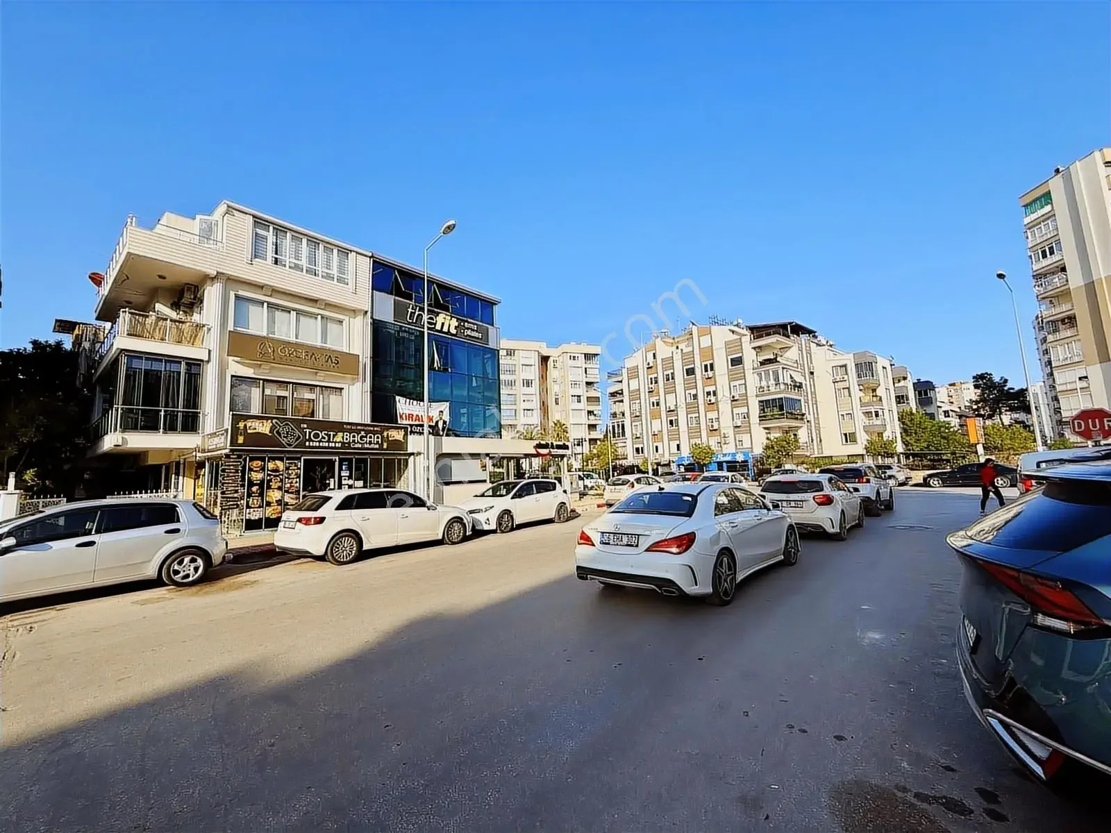 Fener'de İyi Lokasyonda Full Tadilatlı Kiralık Ofis (açıklama) — görsel 8