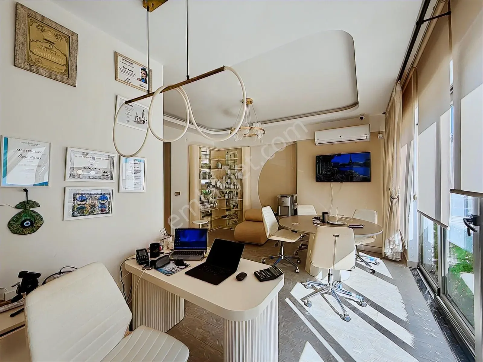 Fener'de İyi Lokasyonda Full Tadilatlı Kiralık Ofis (açıklama) — görsel 14