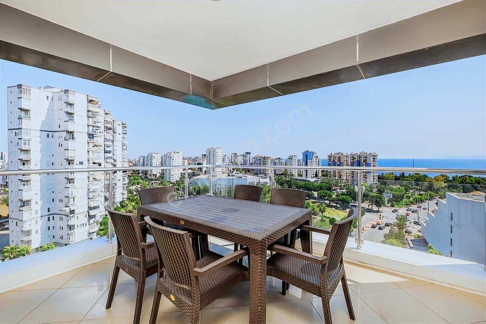 Şirinyalı'da Deniz Manzaralı Özellikli Sitede 3+1 180m2 Kiralık — görsel 4