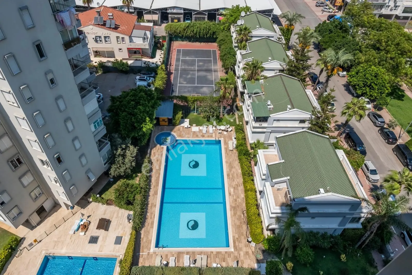Şirinyalı'da Deniz Manzaralı Özellikli Sitede 3+1 180m2 Kiralık — görsel 28