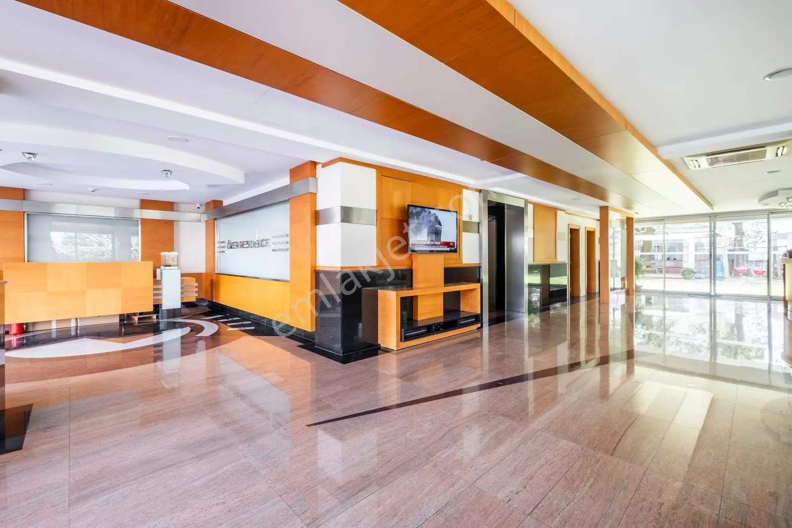 Şirinyalı'da Deniz Manzaralı Özellikli Sitede 3+1 180m2 Kiralık — görsel 29