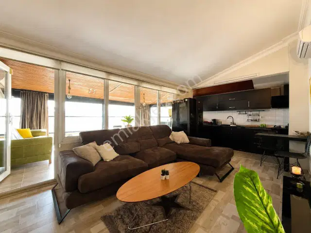 Eski Lara'da Çift Teraslı Deniz Manzaralı, Geniş, Eşyalı Kiralık — görsel 6