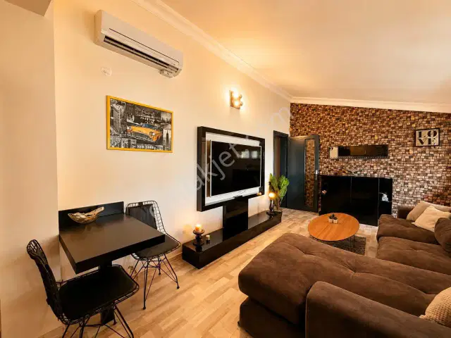 Eski Lara'da Çift Teraslı Deniz Manzaralı, Geniş, Eşyalı Kiralık — görsel 12