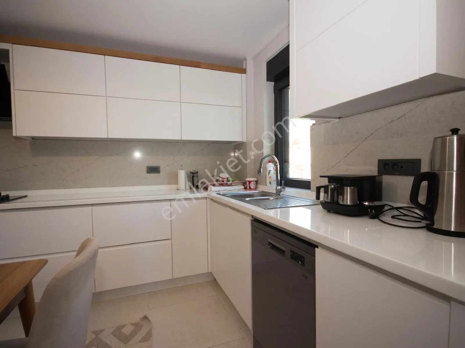 Korkuteli'nde Satılık 5+1 Donanımlı Ve Geniş Bahçeli Villa — görsel 10