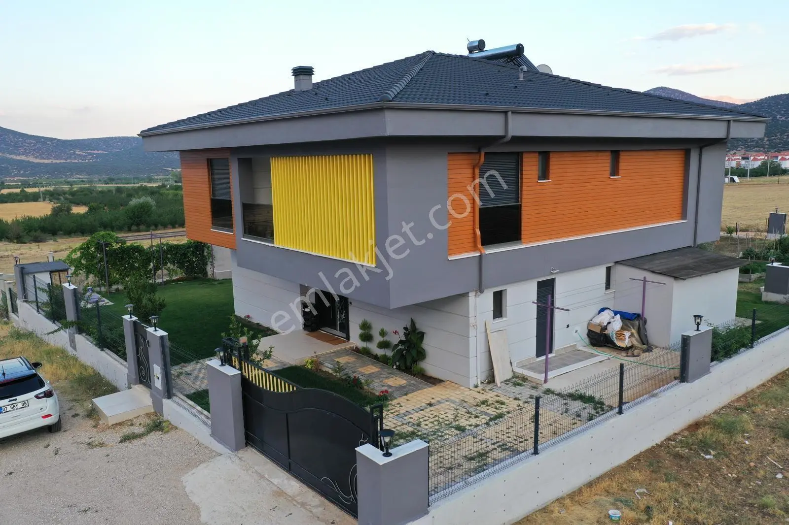Korkuteli'nde Satılık 5+1 Donanımlı Ve Geniş Bahçeli Villa — görsel 13