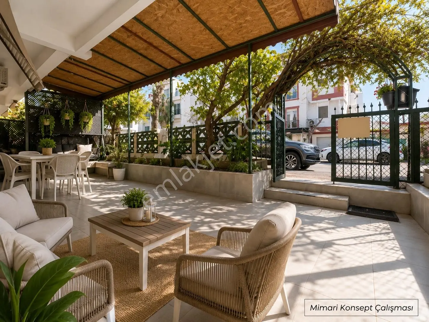 Denize 240 Mt | Köşe Parselde | Bahçe Kullanımlı Tripleks — görsel 2