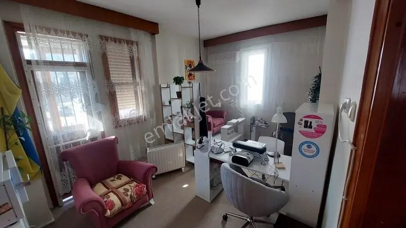 Denize 240 Mt | Köşe Parselde | Bahçe Kullanımlı Tripleks — görsel 7