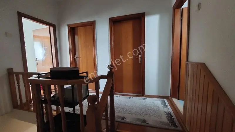Denize 240 Mt | Köşe Parselde | Bahçe Kullanımlı Tripleks — görsel 26