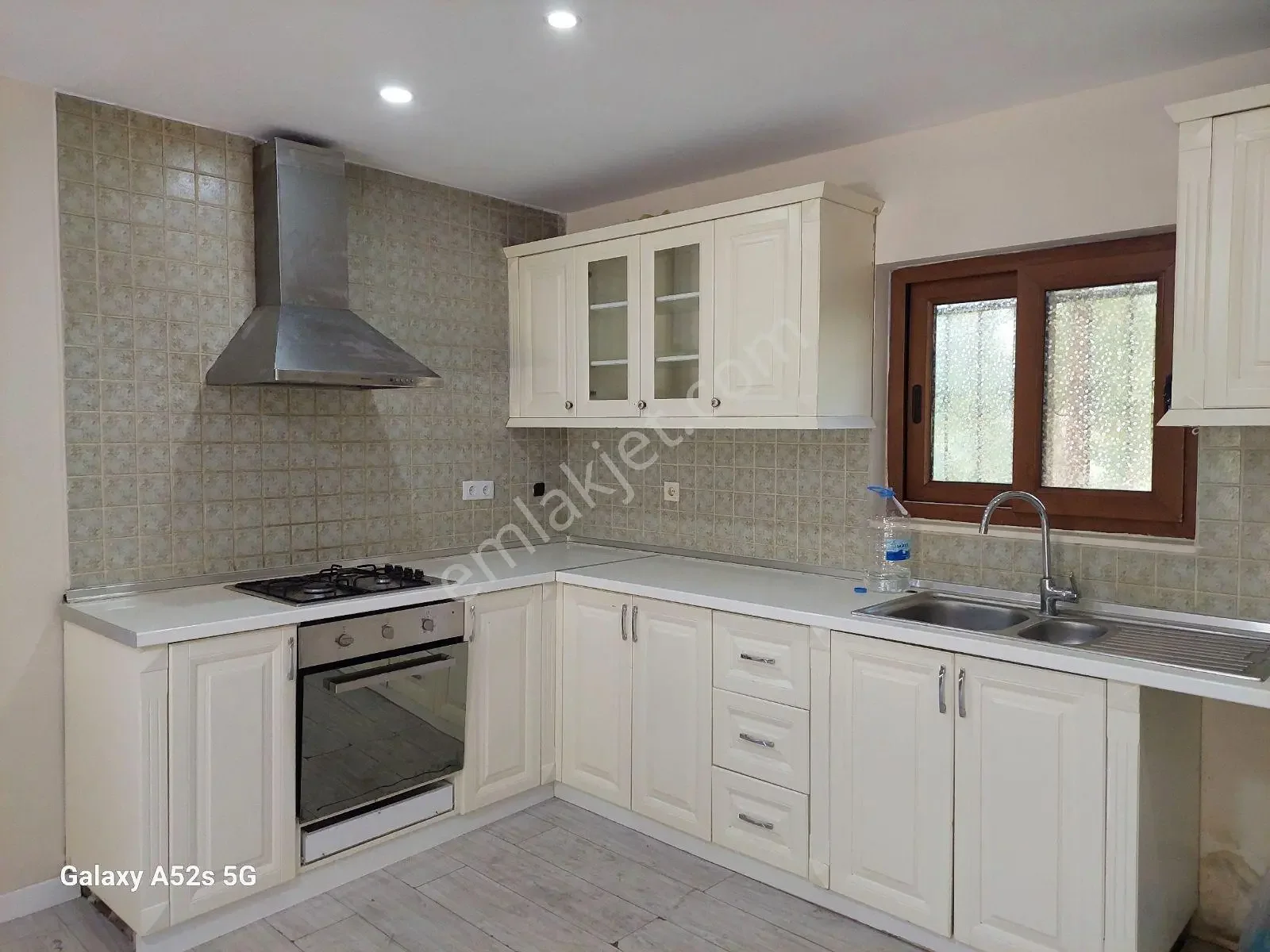 Döşemealtı Yalınlı Mh.4+1 Ķiralık Vılla — görsel 21