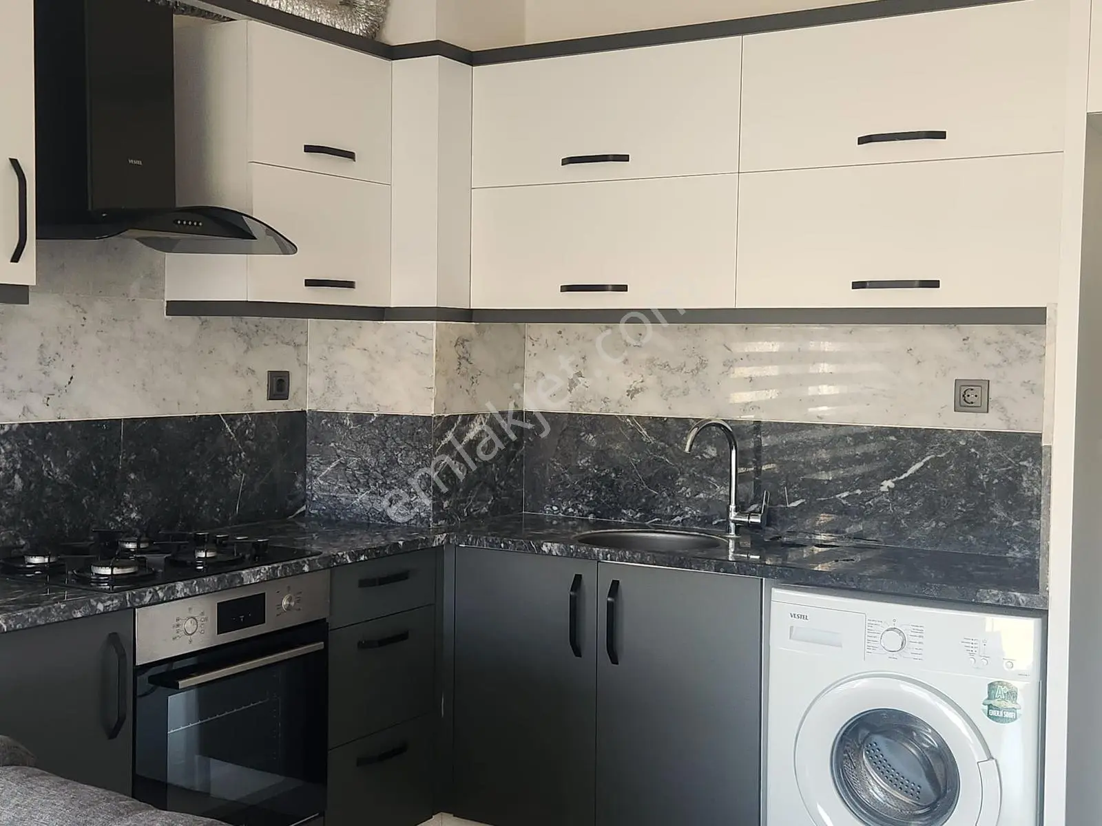Altıntaş 'ta 40 'lık Yola Yakın Güvenlikli Site'de — görsel 27