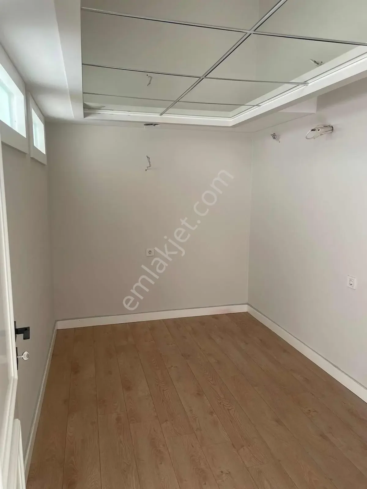 Güzeloba Ana Yol Üzeri Kiralık 3+1 Ofis — görsel 11
