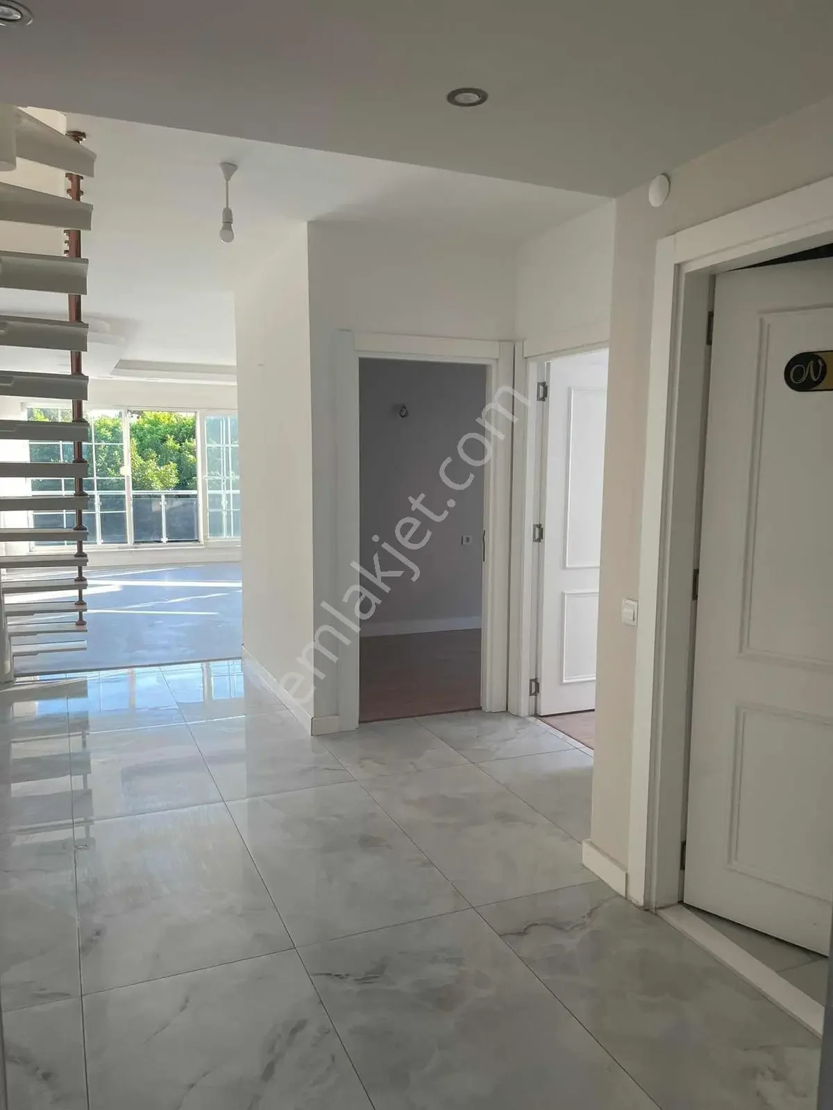Güzeloba Ana Yol Üzeri Kiralık 3+1 Ofis — görsel 15