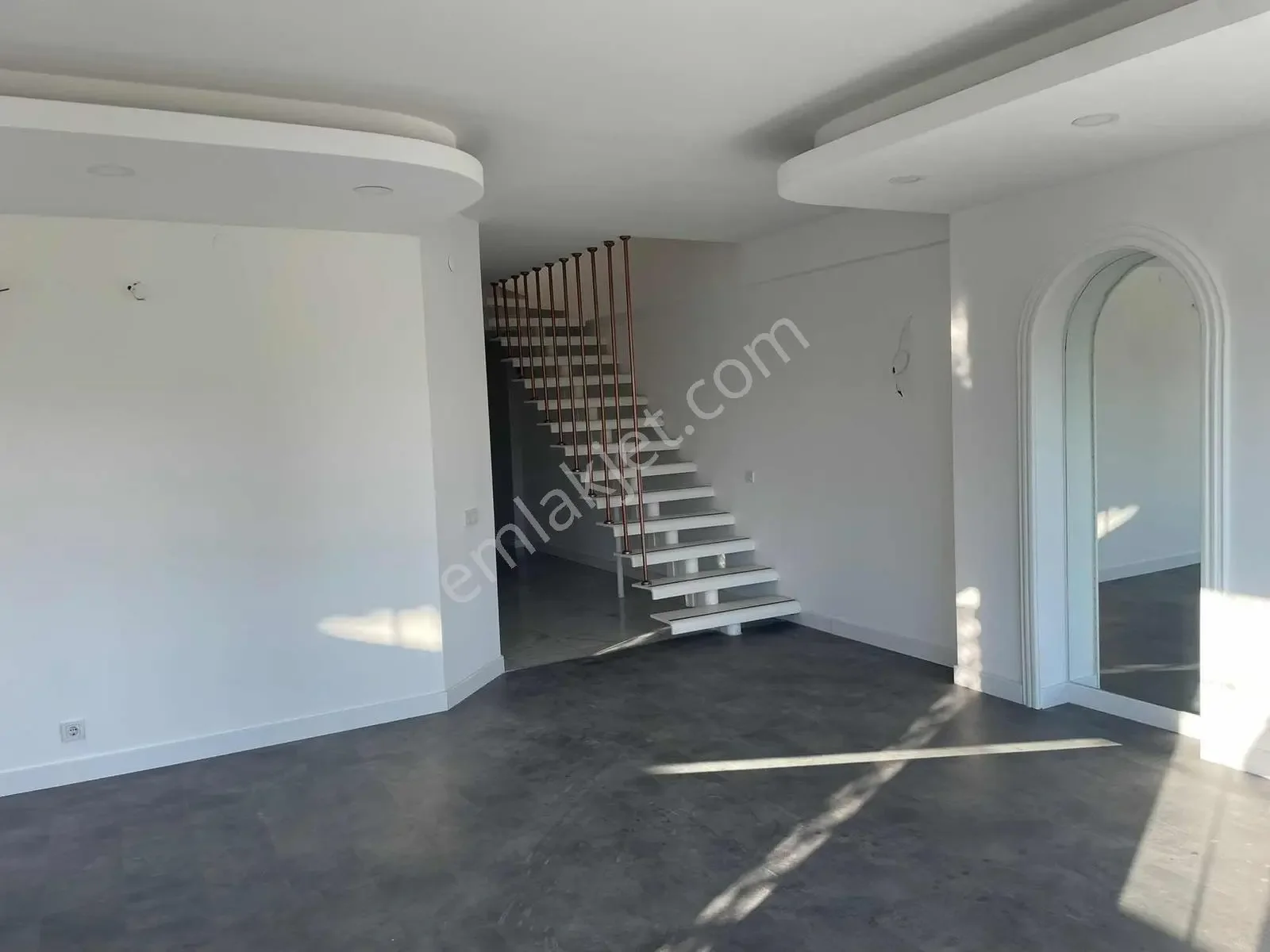 Güzeloba Ana Yol Üzeri Kiralık 3+1 Ofis — görsel 16