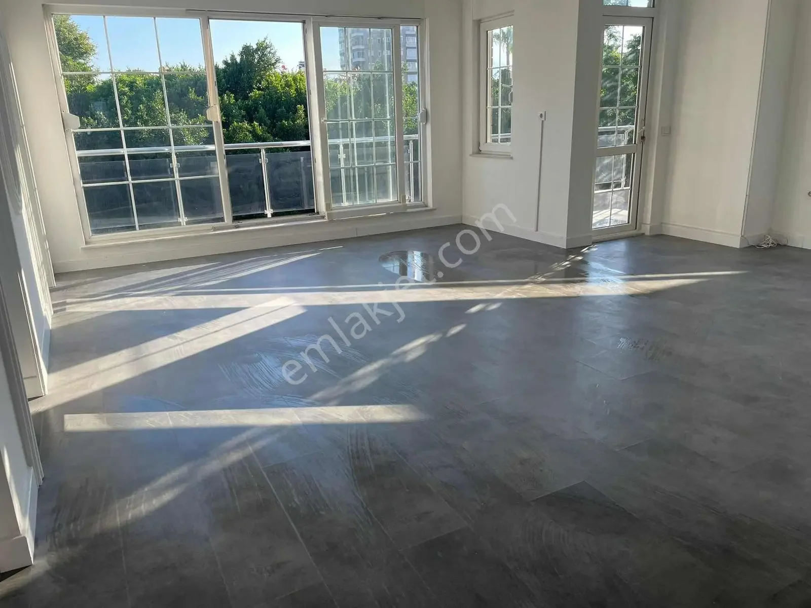 Güzeloba Ana Yol Üzeri Kiralık 3+1 Ofis — görsel 17