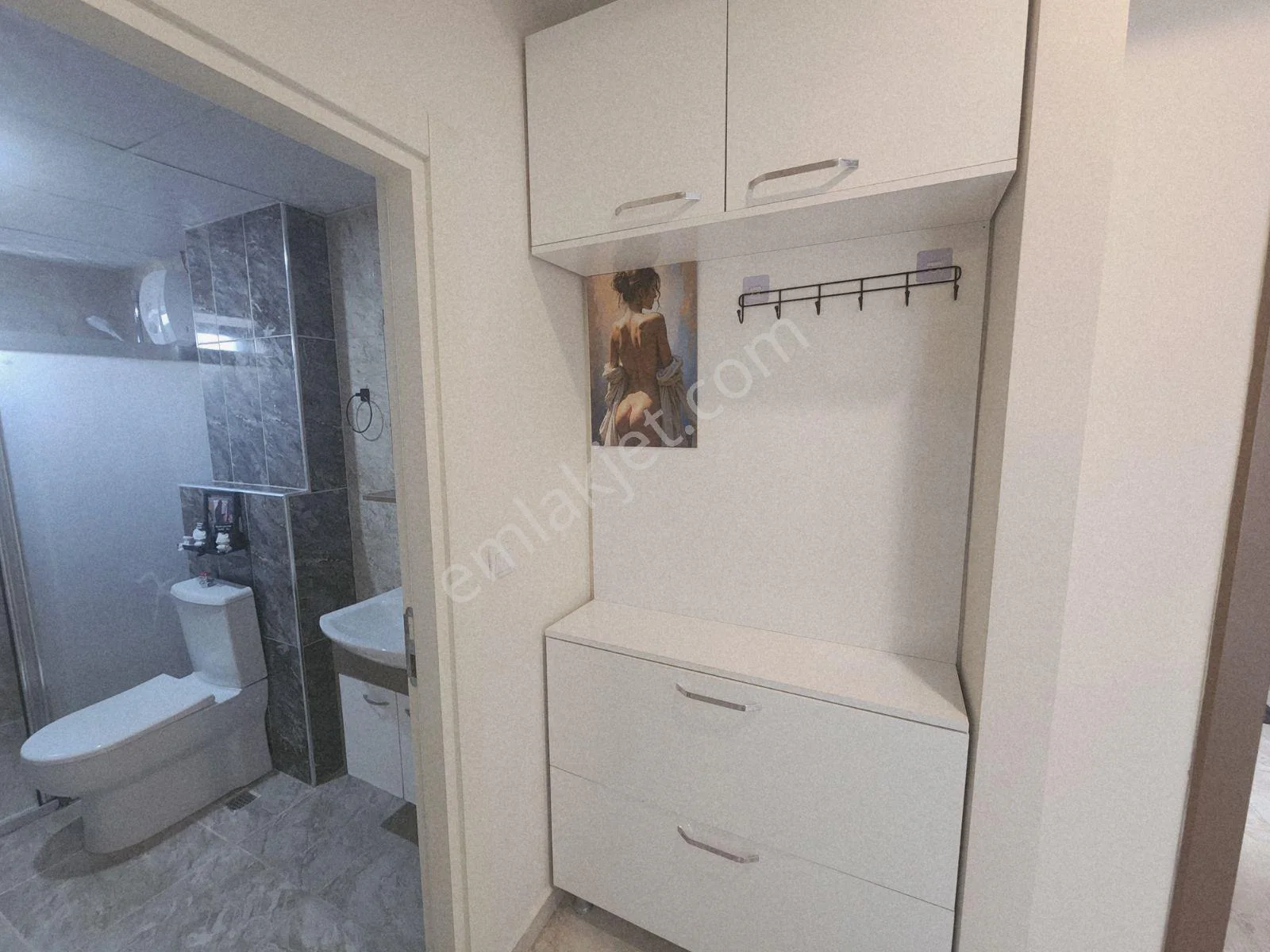Güzeloba Turizm Yoluna Yakın Katta Satılık 1+1 Daire — görsel 4