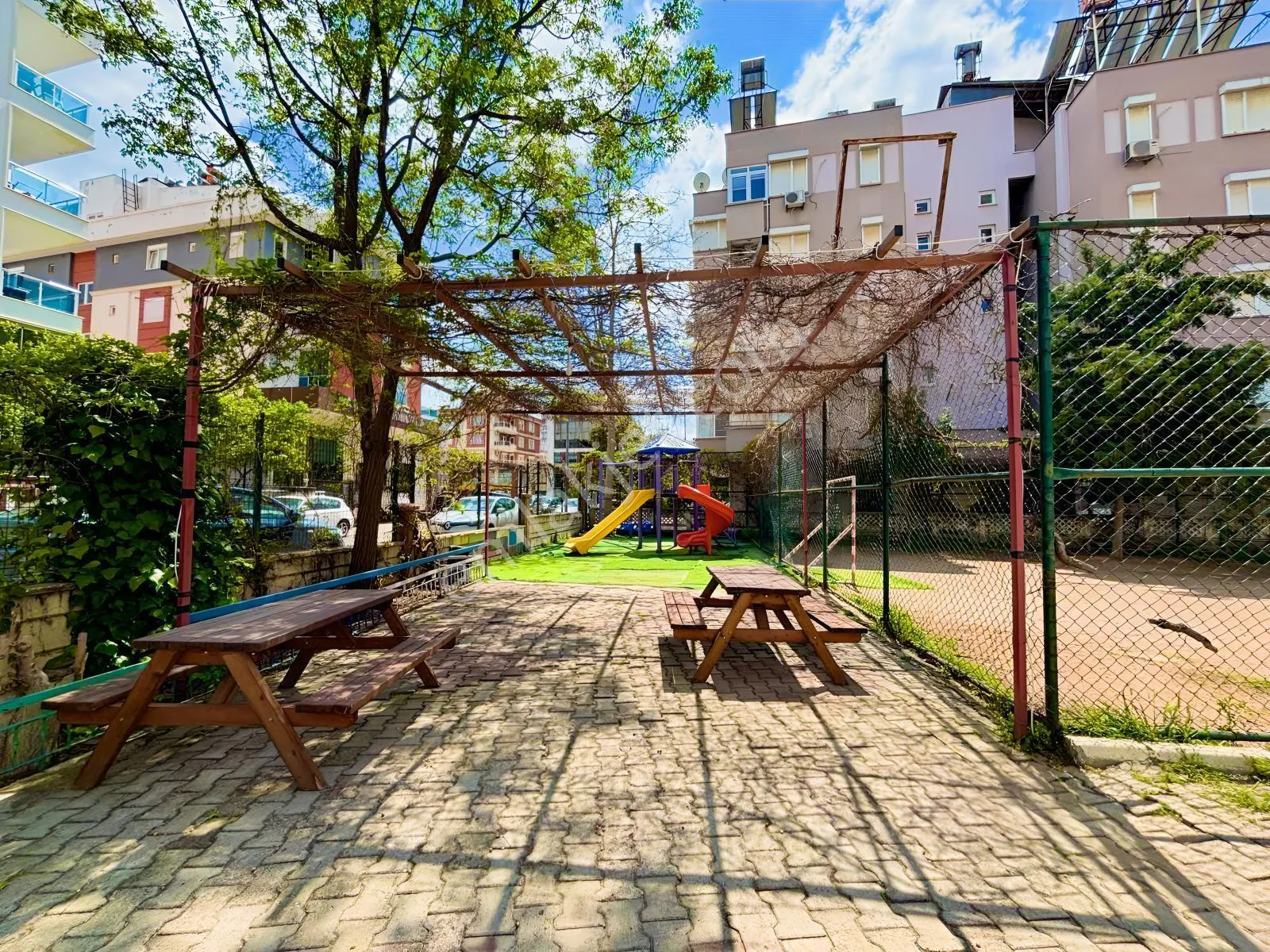 12. Cadde Muhteşem Konumda, Ara Kat E.banyolu 3+1 Daire — görsel 5