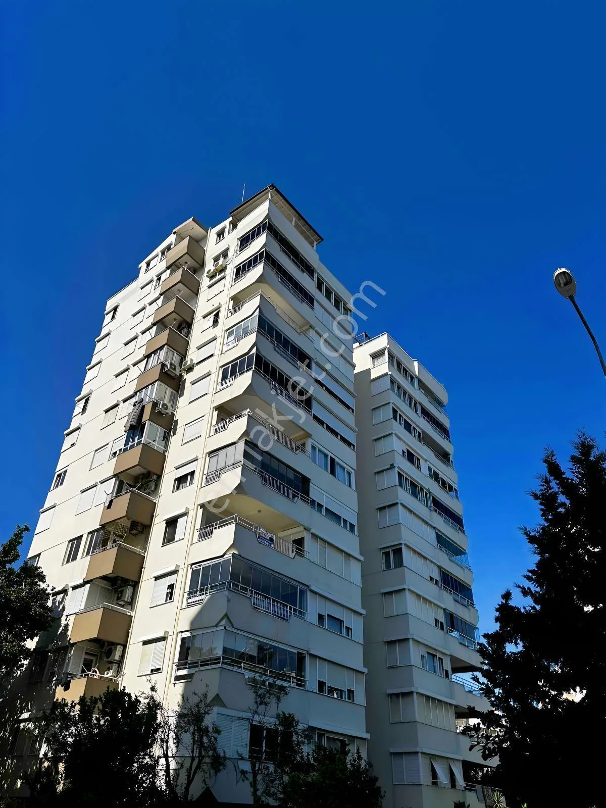 Çağlayan'da, Havuzlu Ve Nezih Bir Sitede, Kiralık Ferah Daire. — görsel 19
