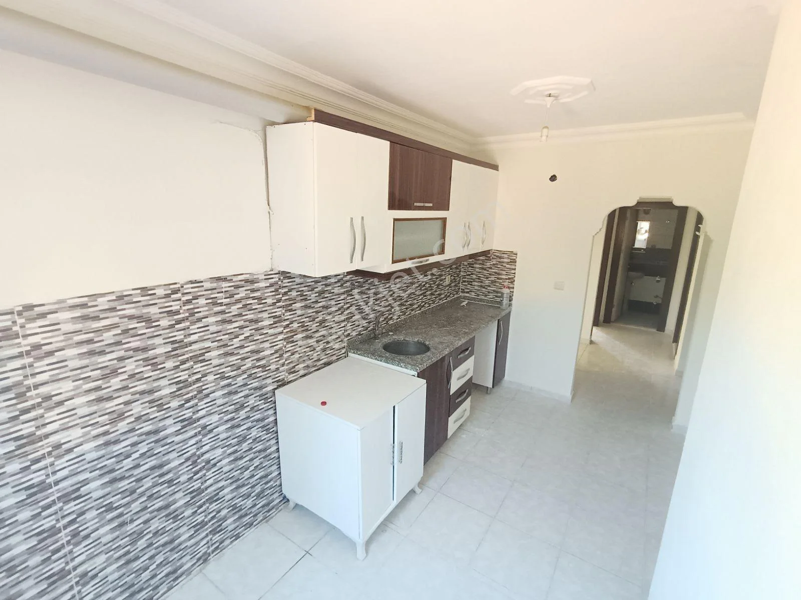 Altınova Orta Mh Geniş 2+1 Boş Giriş Kiralık Daire. — görsel 11