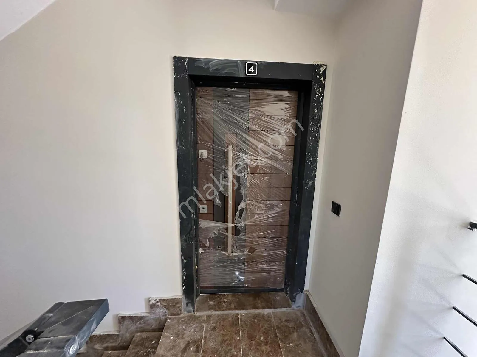 Sıfır Binada Ebeveyn Banyolu Dubleks 2+1 Daire — görsel 3