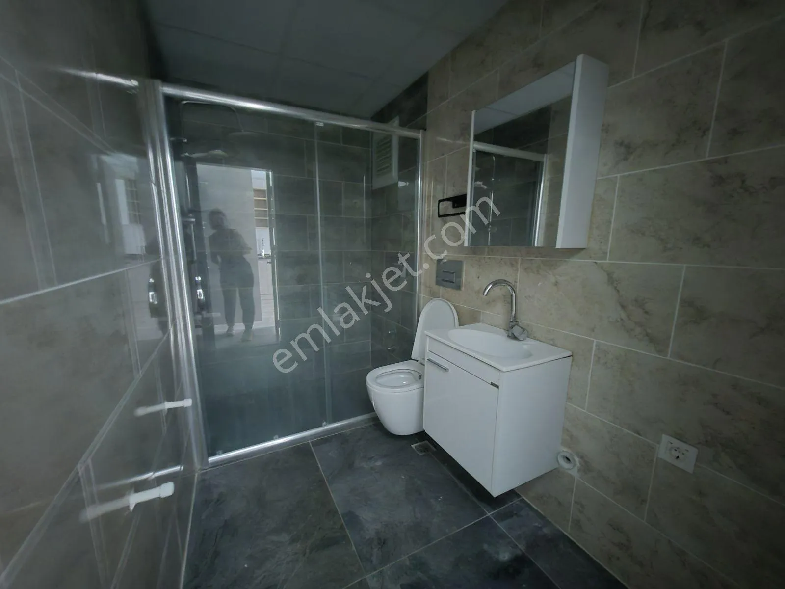 Bahçe Kullanımlı Site İçi Havuz Başı 1+1 — görsel 10