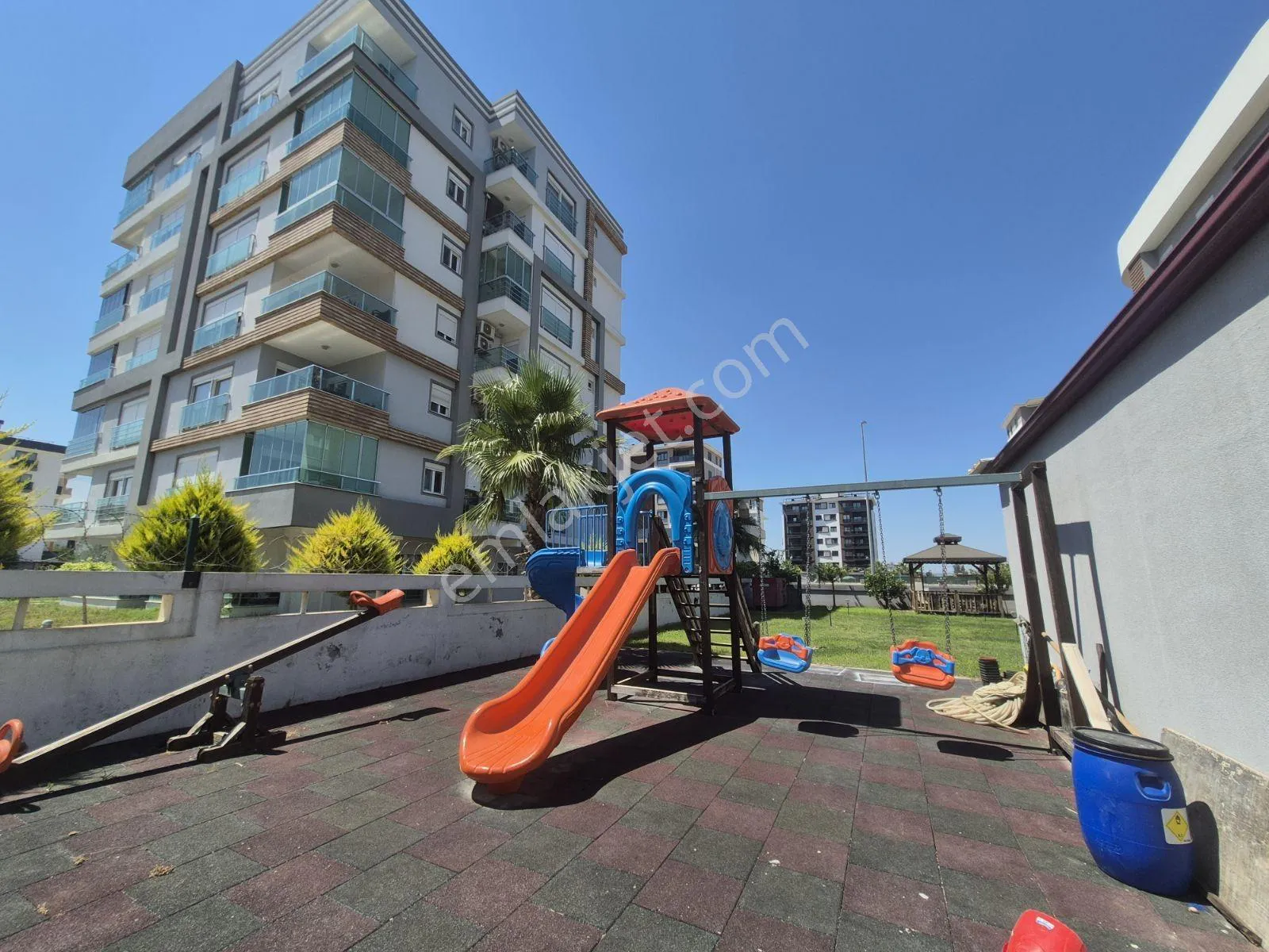 Bahçe Kullanımlı Site İçi Havuz Başı 1+1 — görsel 16