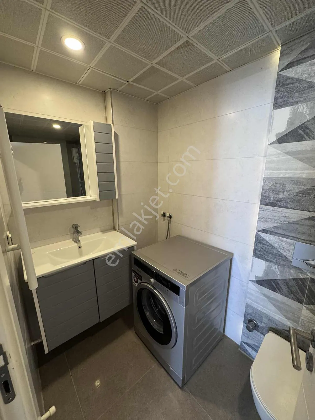 Antalya Bahçelievler Mahallesinde Kiralık 3+1 Full Eşyalı Daire — görsel 10
