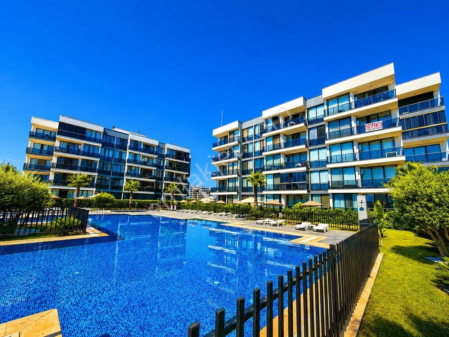 Altıntaş Port'da İskanlı Ve Jeneratörlü Sitede Sıfır Eşyalı 1+1 — görsel 11