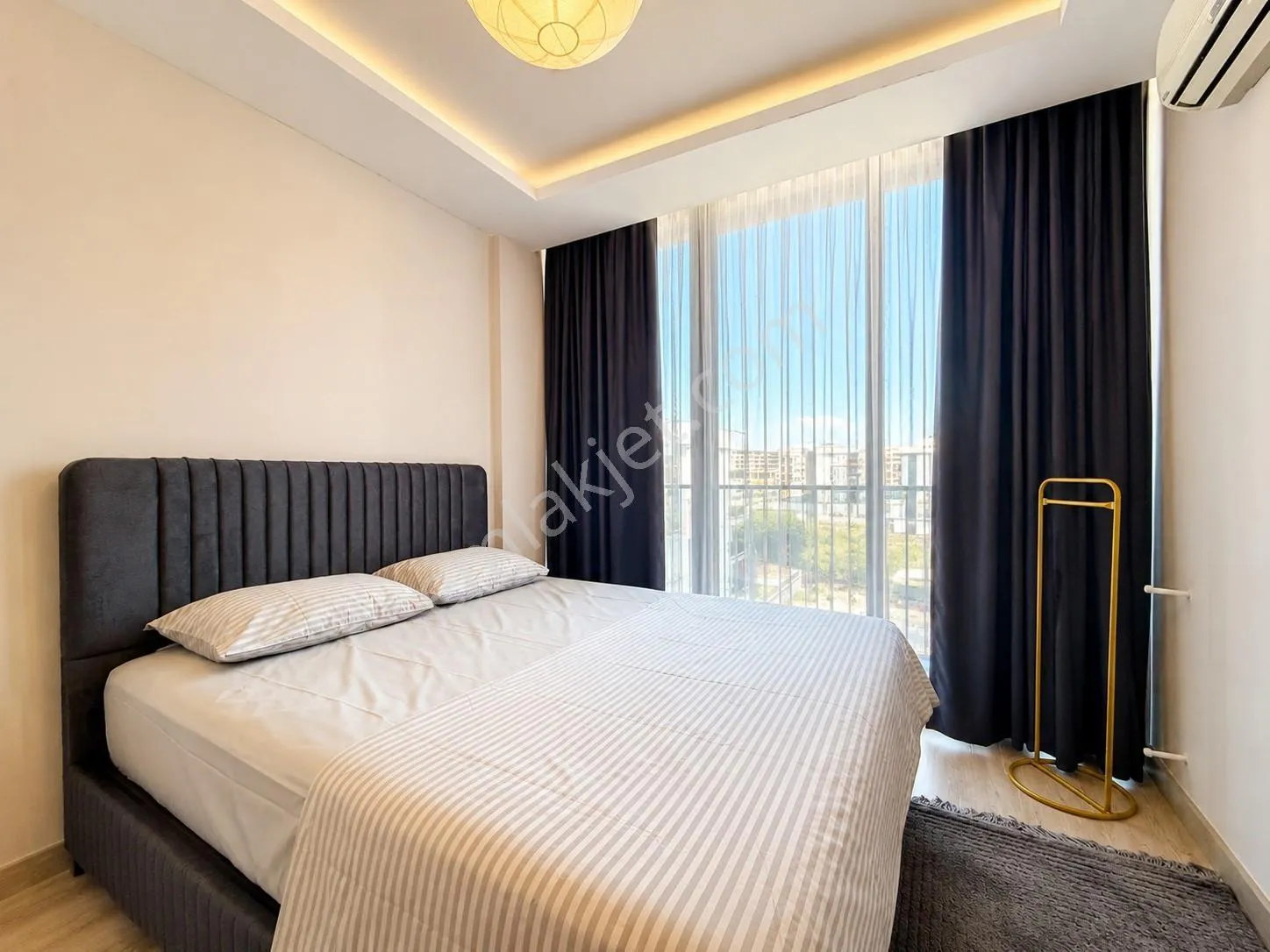 Altıntaş Port'da İskanlı Ve Jeneratörlü Sitede Sıfır Eşyalı 1+1 — görsel 17