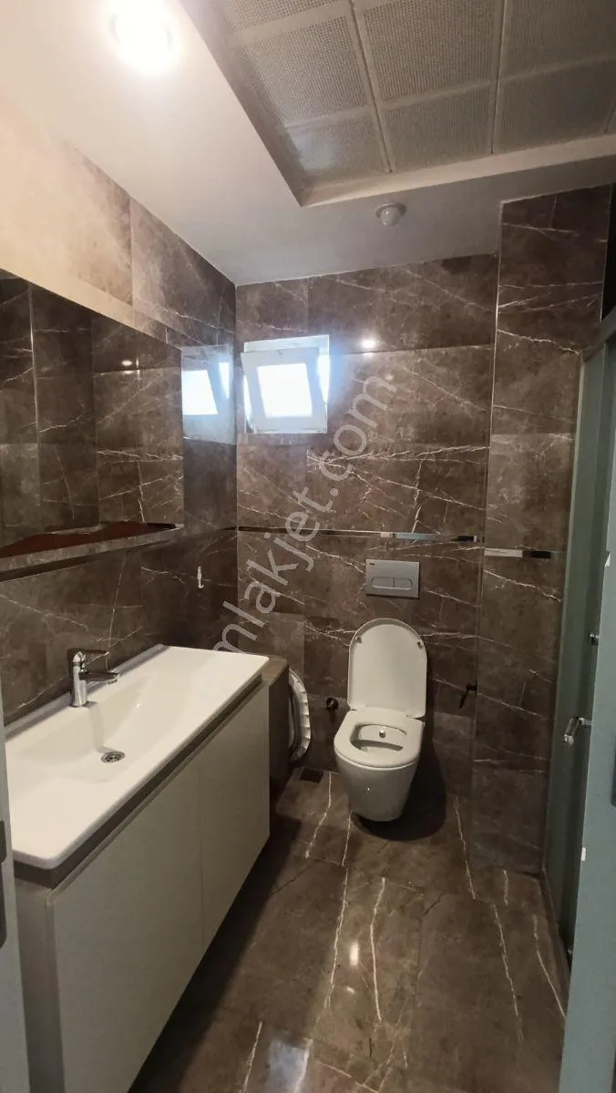Ğüzeloba'da Site İçerisinde 1+1 Eşyalı Kiralık — görsel 11