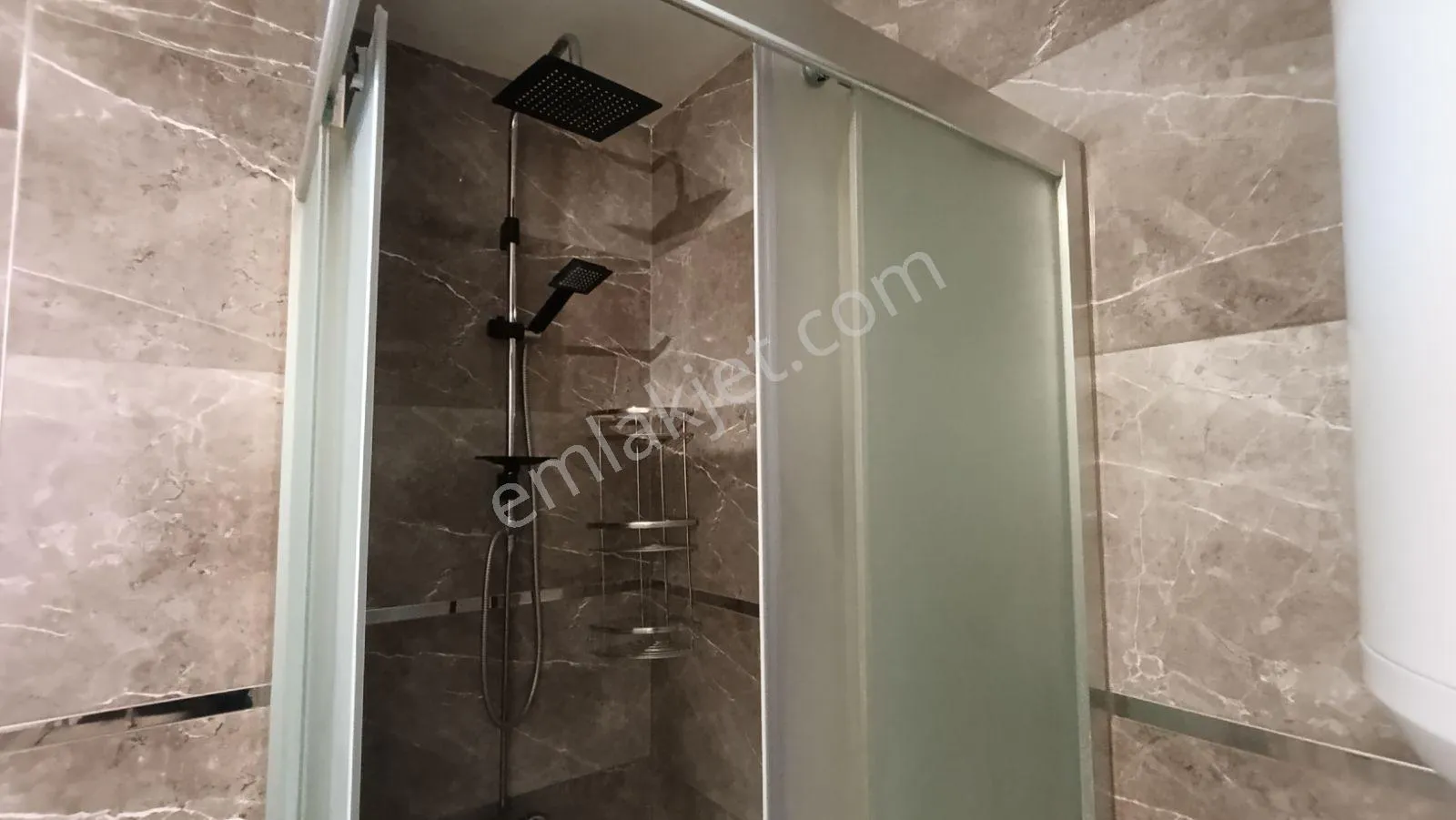 Ğüzeloba'da Site İçerisinde 1+1 Eşyalı Kiralık — görsel 25