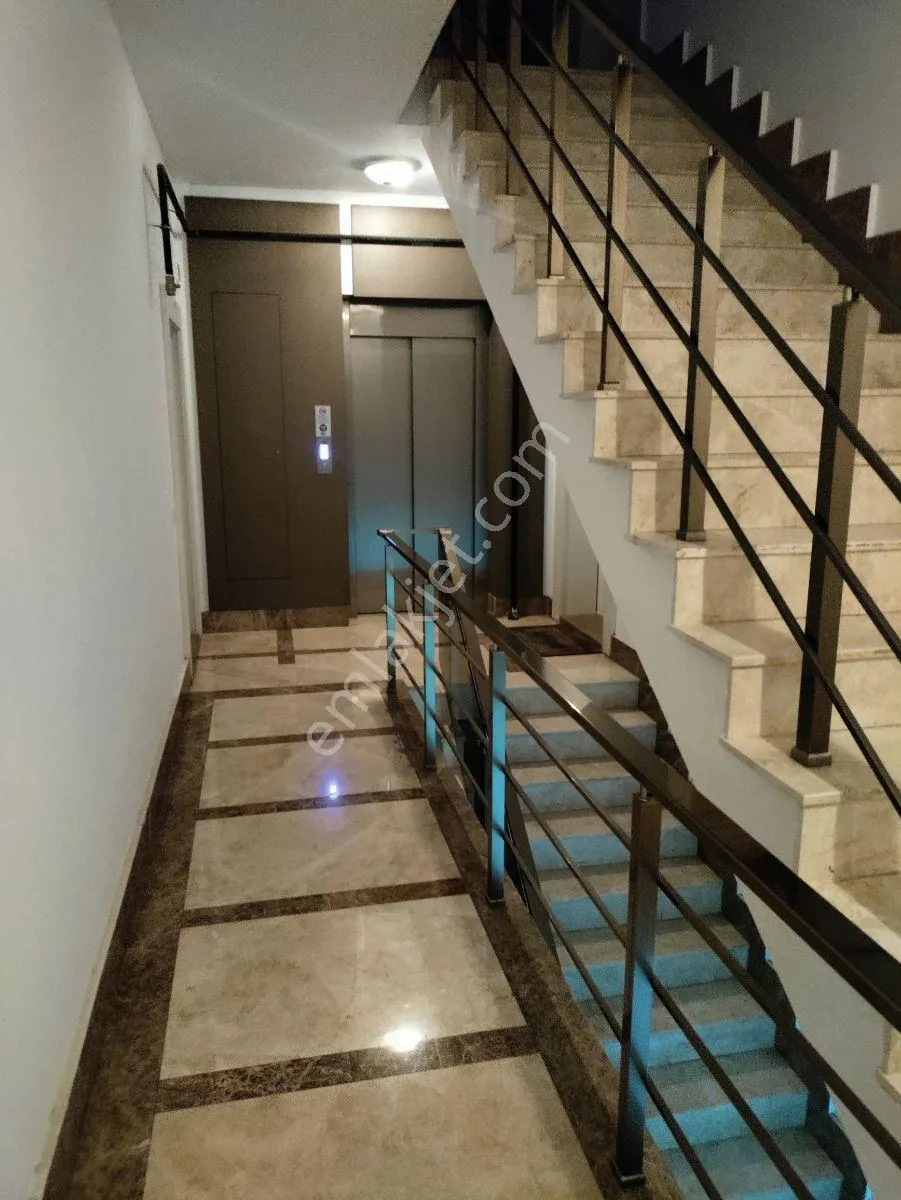 Ğüzeloba'da Site İçerisinde 1+1 Eşyalı Kiralık — görsel 29