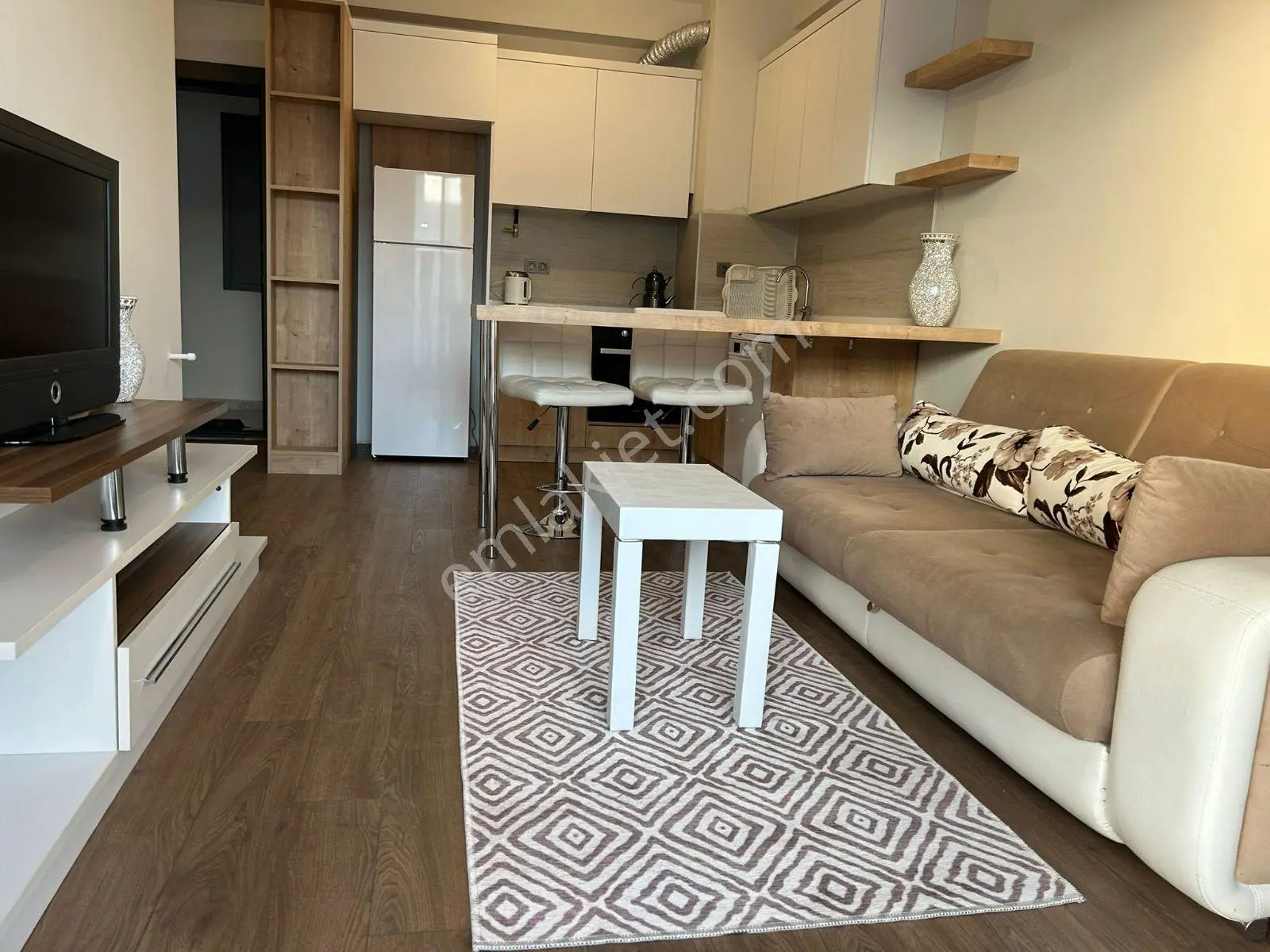 Antalya'nın Yükselen Yıldızı Altıntaş'ta Eşyalı Kiralık Daire — görsel 2