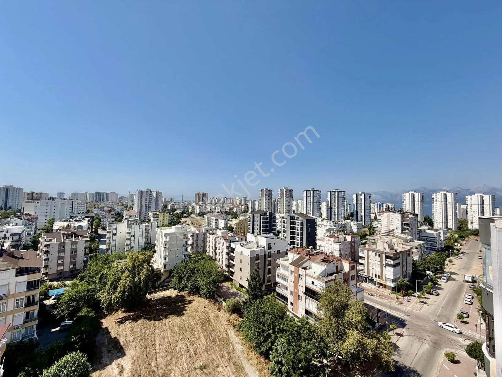 Vatandaşlığa Uygun | Akra Baruta Çok Yakın | Havuzlu Site — görsel 17