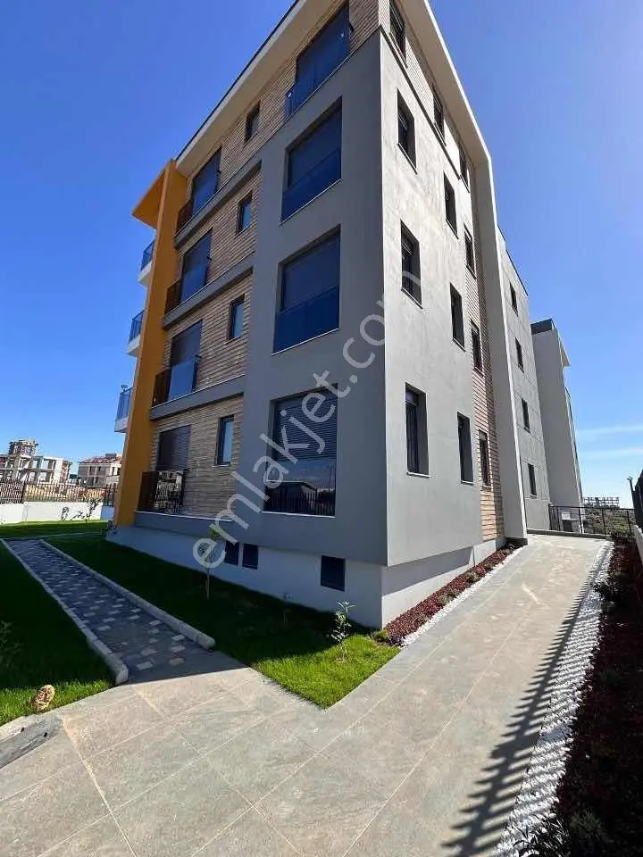 Kat Mülkiyetli | Krediye Uygun | Açık-kapalı Otoparklı | Havuzlu — görsel 10